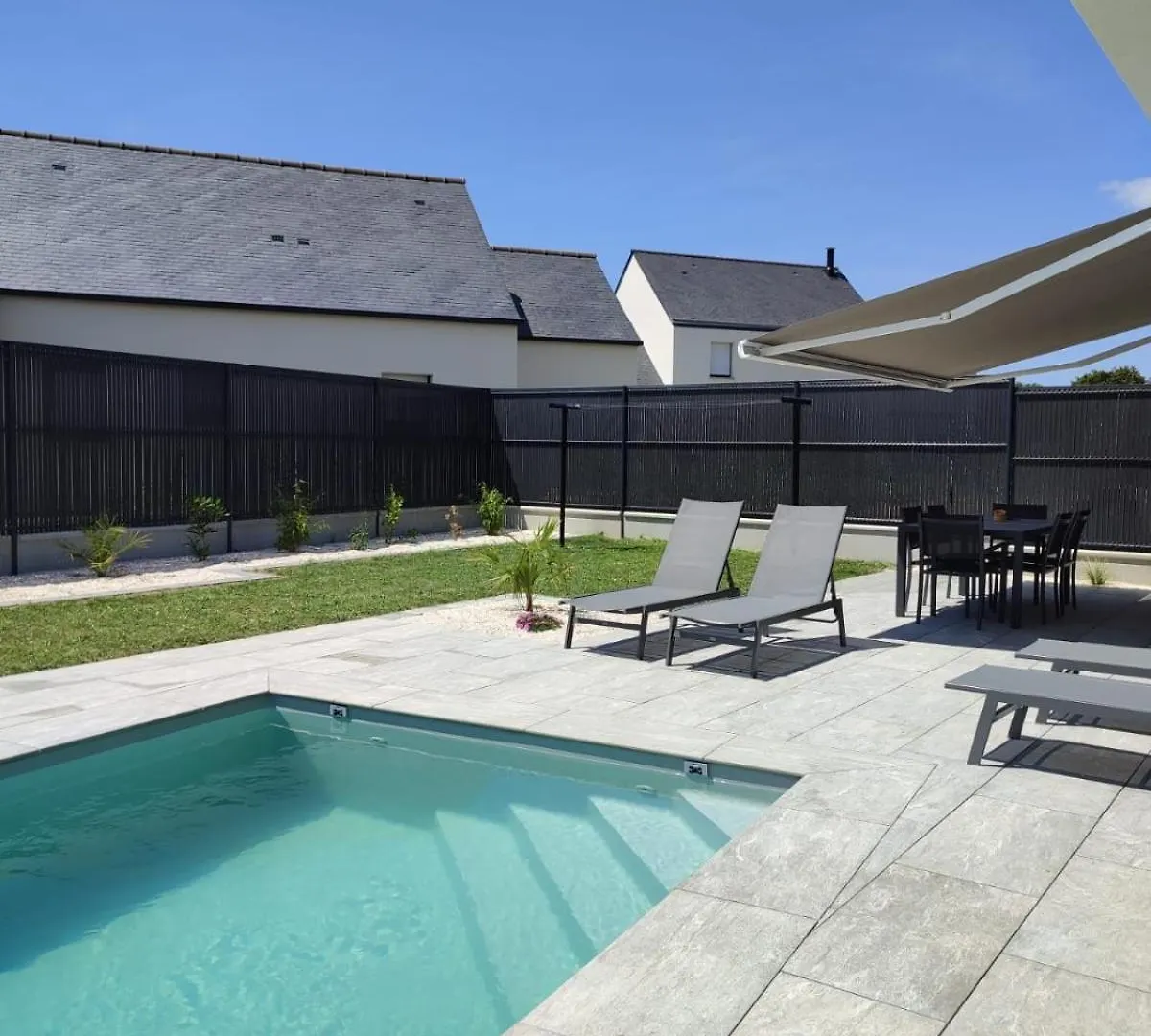 Villa Almae - Maison Neuve Proche Plages Avec Piscine Chauffee Ambon